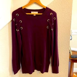Women’s medium long sleeved burgundy blouse